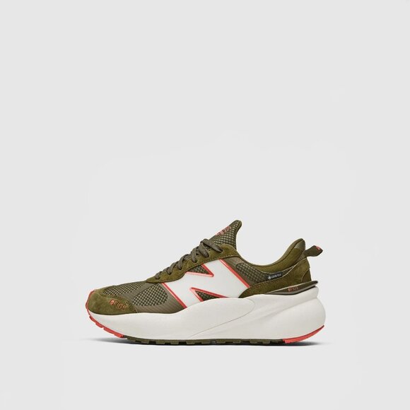 FIGS | New Balance 3447 GORE-TEX® main image 4